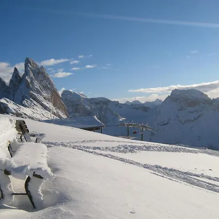 Dolomie Apartment *